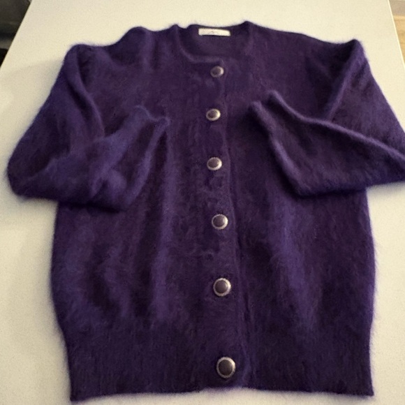 Angora and wool Woman’s Luxury button up sweater. - Picture 2 of 3